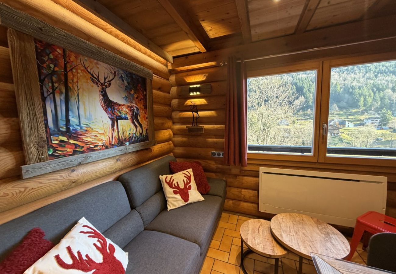 Chalet à La Bresse - LE GRAND CERF  Chalet en rondins avec SPA Jacuzzi