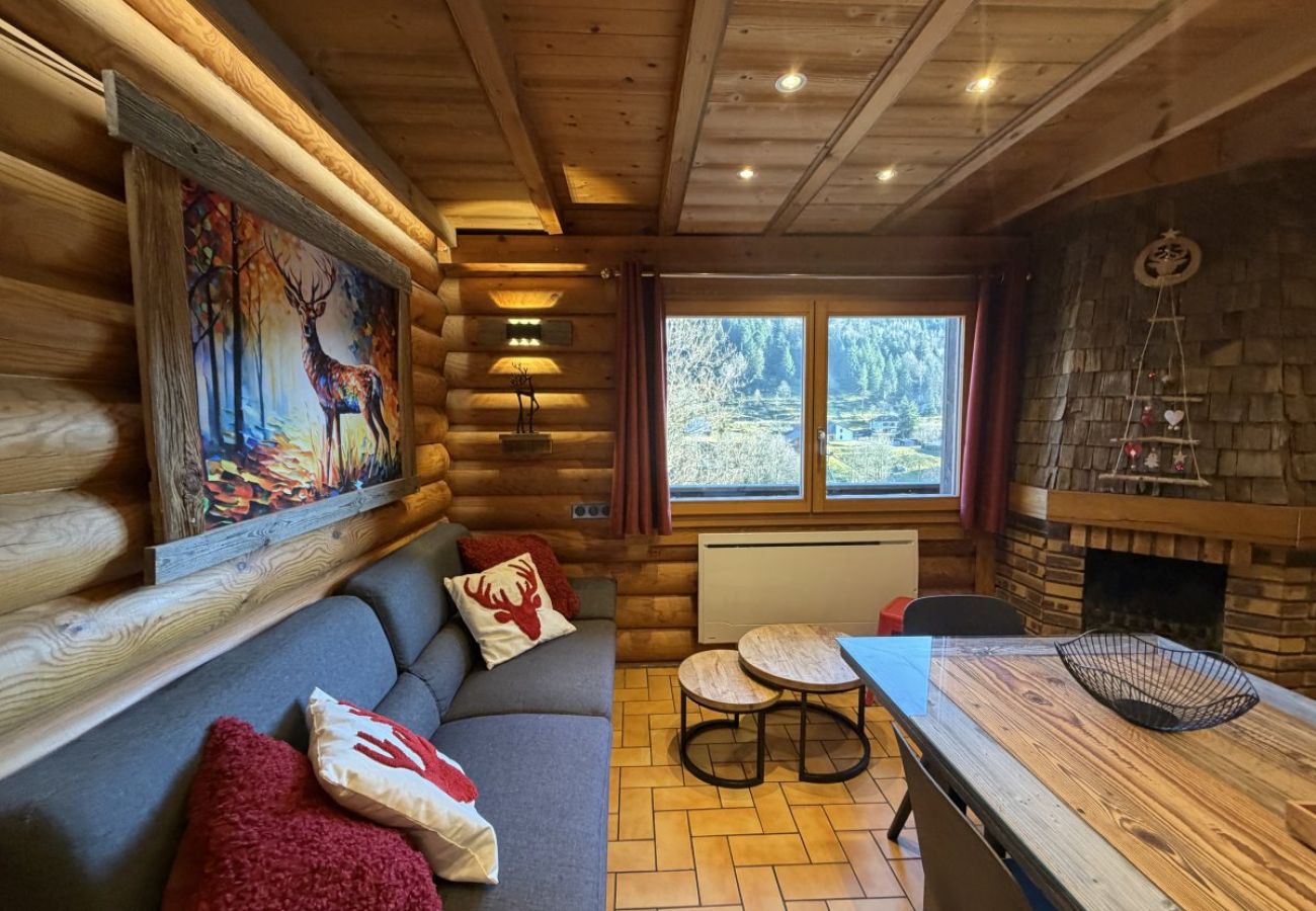 Chalet à La Bresse - LE GRAND CERF  Chalet en rondins avec SPA Jacuzzi