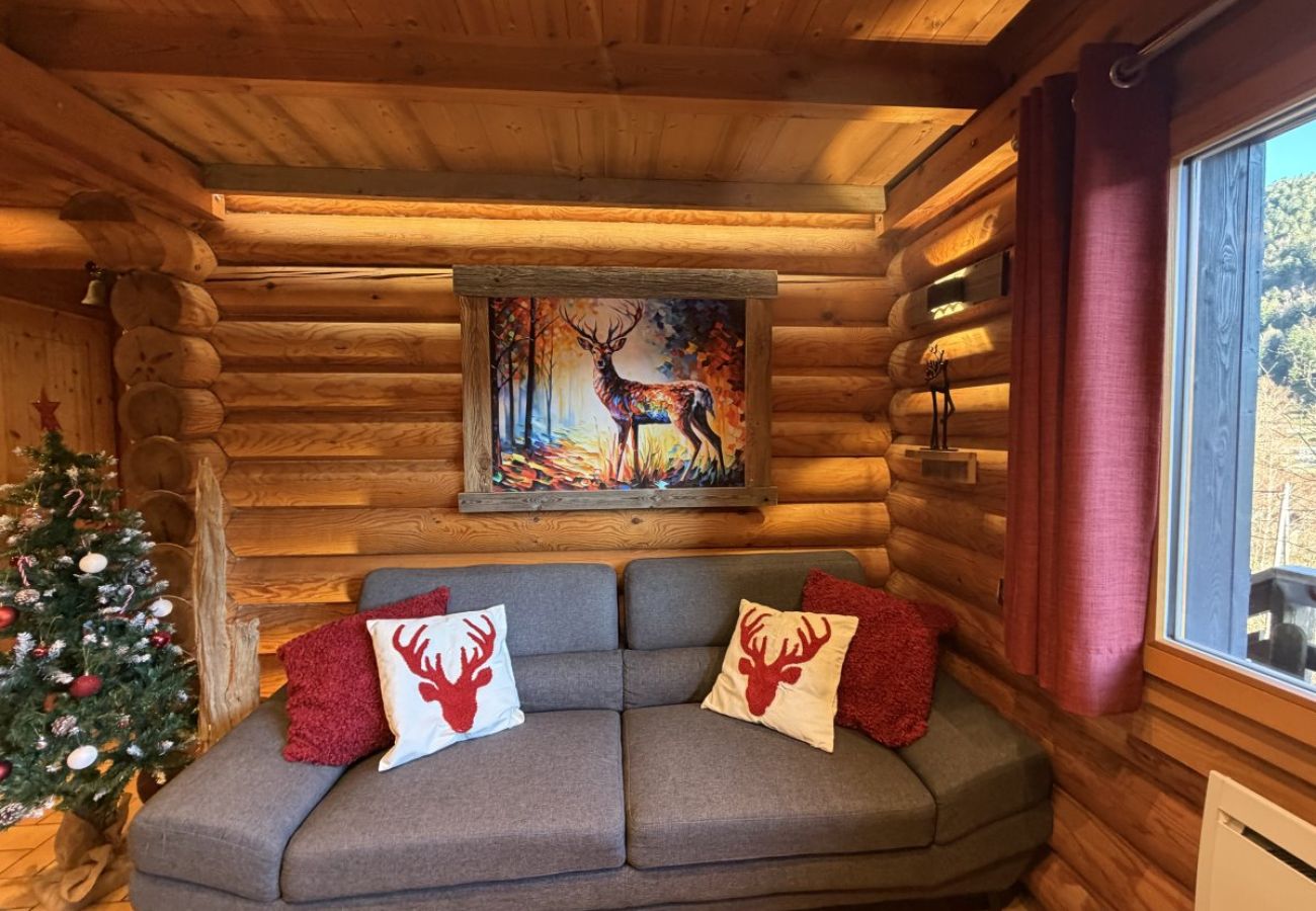 Chalet à La Bresse - LE GRAND CERF  Chalet en rondins avec SPA Jacuzzi