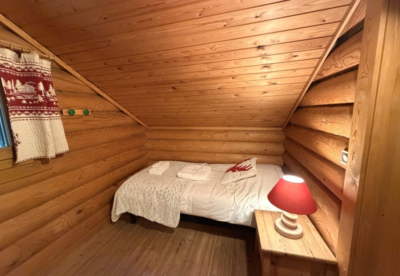 Chalet à La Bresse - LE GRAND CERF  Chalet en rondins avec SPA Jacuzzi