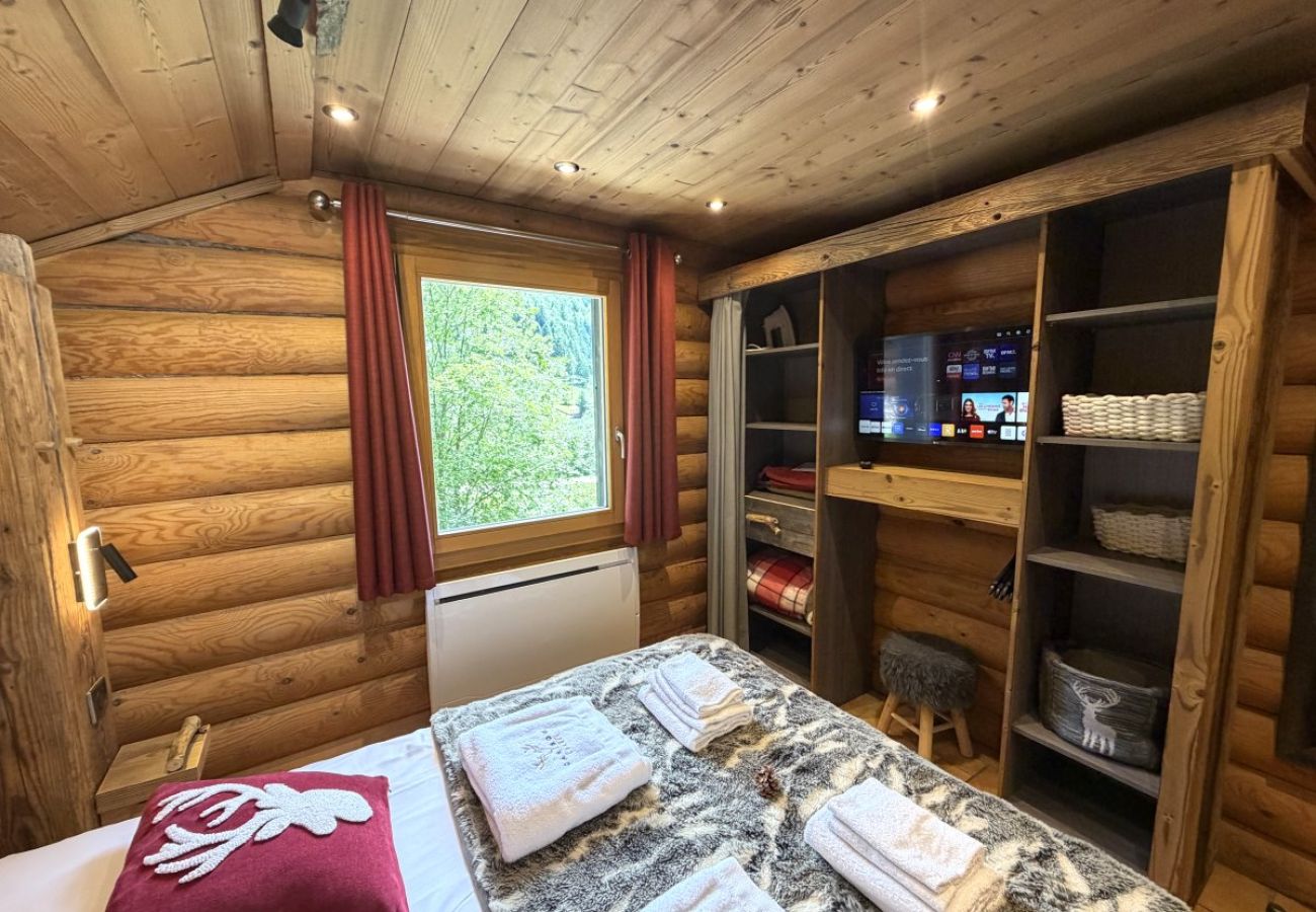 Chalet à La Bresse - LE GRAND CERF  Chalet en rondins avec SPA Jacuzzi