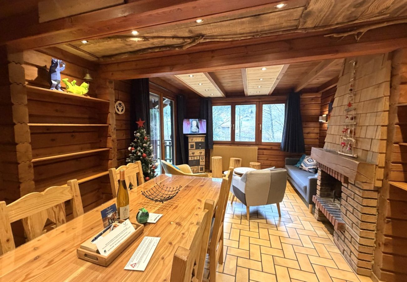 Séjour salon avec cheminée