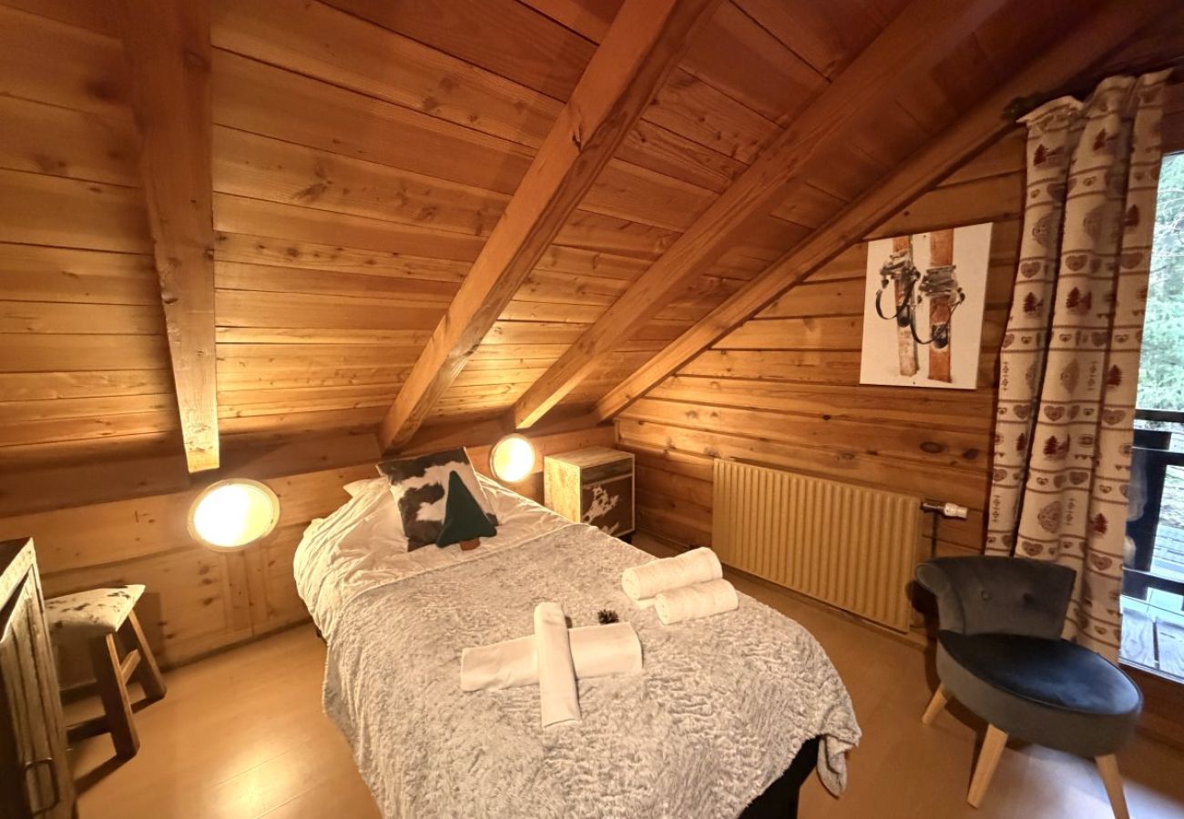 Chambre avec deux lits simples