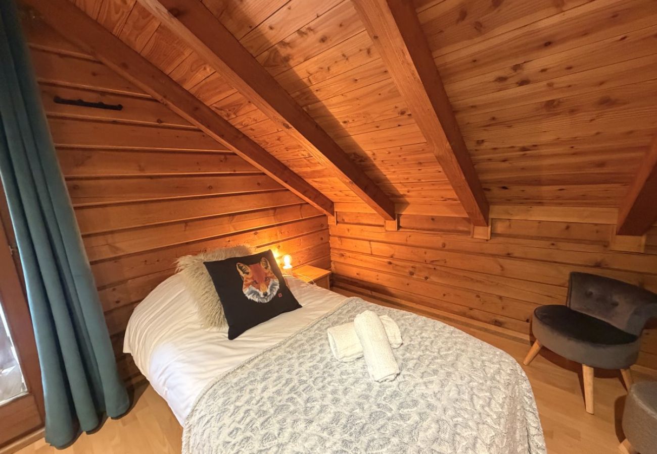 Chambre avec deux lits simples
