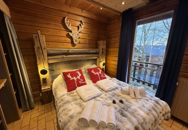 Chalet à La Bresse - LE RENNE  Chalet en bois au calme avec SPA Jacuzzi