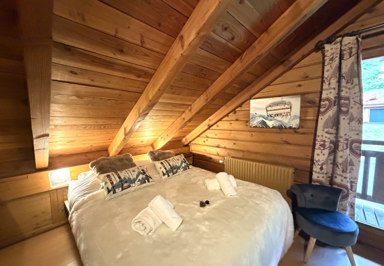 Chambre avec lit double